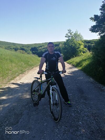  ,   Anton, 39 ,   ,   , c 