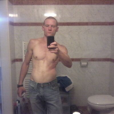  ,   Piotr, 34 ,   