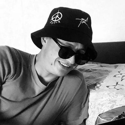  ,   Evgeny, 26 ,   ,   , 