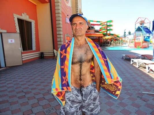  ,   Sasha, 65 ,   ,   , c 