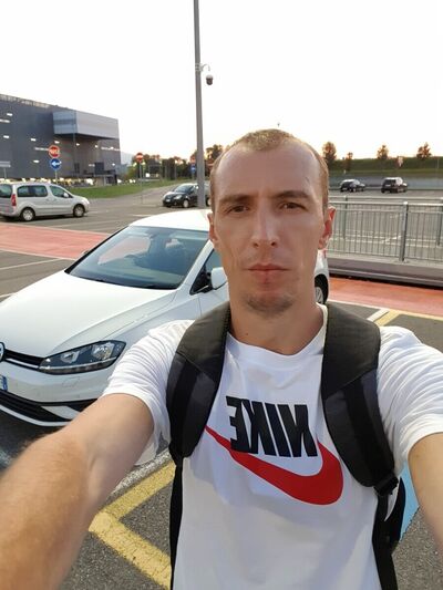  Milan,   Igor, 44 ,   ,   , c 