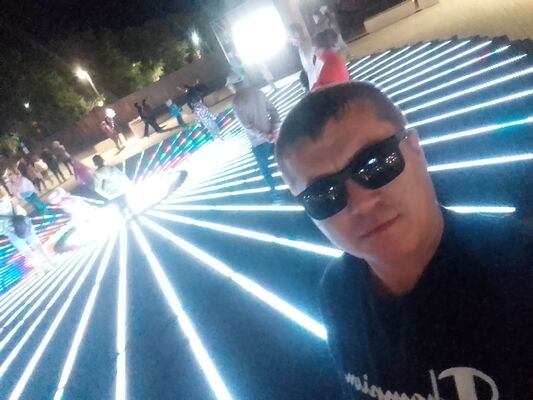  ,   Ruslan, 32 ,   ,   , c , 
