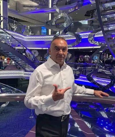  ,   Mark Dave, 60 ,   ,   