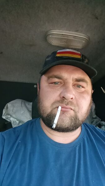  ,   Alan, 37 ,   ,   , c , 