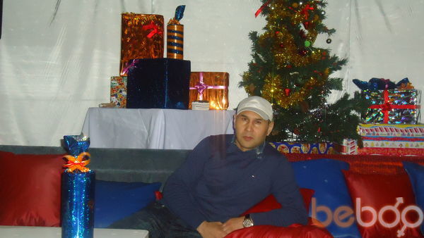  ,   MrBlack, 52 ,   