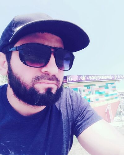  ,   GRAY HAIRED, 32 ,   ,   