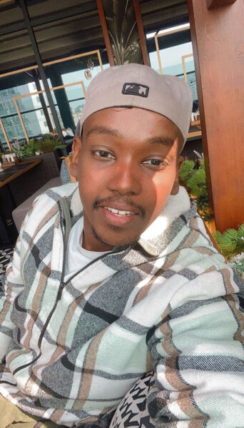  ,   Wizlii, 31 ,   ,   