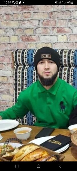  ,   Uzayr, 28 ,   ,   