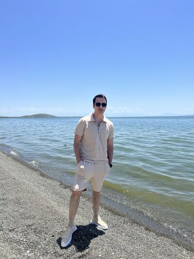  ,   Alik, 25 ,   ,   , c 