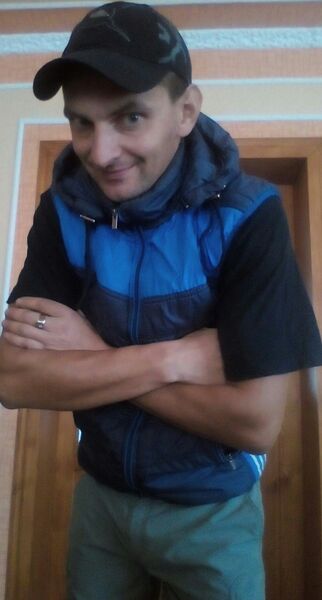  ,   Volodia, 24 ,   ,   , c , 