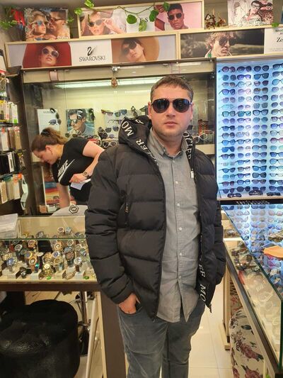  ,   Irakli, 36 ,   ,   