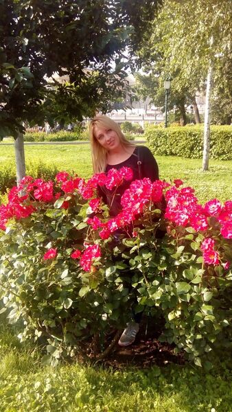  ,   Valentina, 42 ,  