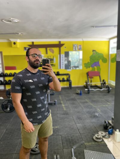  ,   Cem, 33 ,   ,   