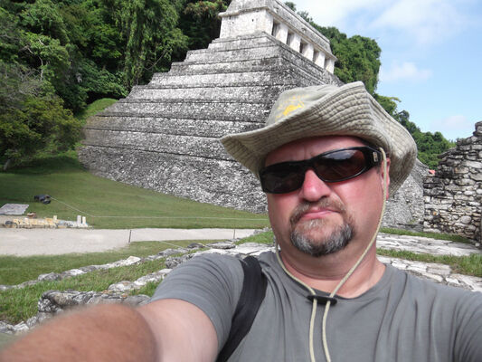  ,   Sergio, 57 ,   ,   , c 