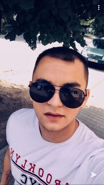  Sternberk,   Viktor, 29 ,   ,   , c 