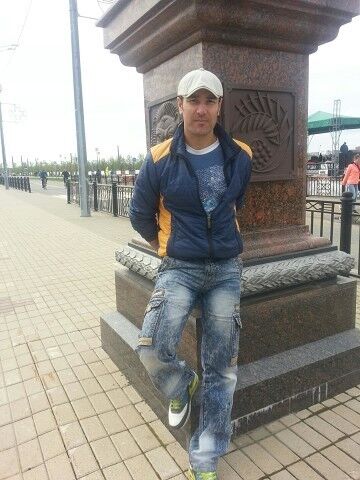 8574396  Akramjon, 38 ,    