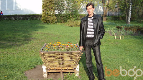  ,   Viktor, 54 ,   