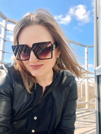  ,   Eleonora, 35 ,   ,   