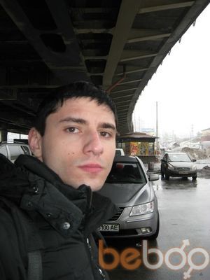  ,   Hans, 35 ,  