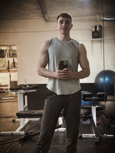  ,   Valek, 33 ,   ,   