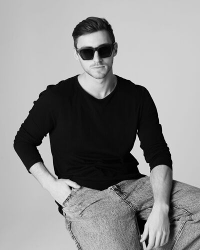  ,   Vladislav, 31 ,   ,   , c , 
