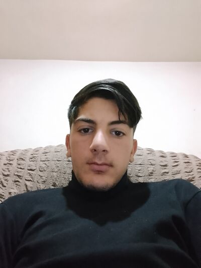  ,   Rafael, 23 ,   ,   