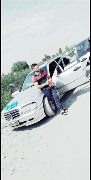  ,   Armen, 26 ,   ,   