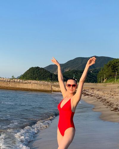  ,   Natalia, 49 ,   c 