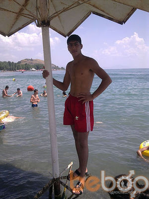  ,   L Y O V, 33 ,   