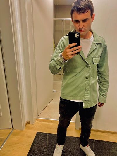  Praha,   Yurii, 30 ,   ,   