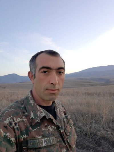  ,   Hayko, 39 ,   ,   
