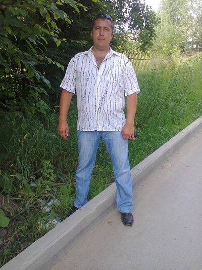  ,   Alex, 52 ,  