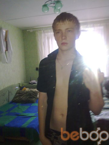  ,   Kirill, 32 ,   