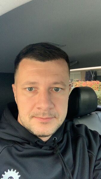  ,   Maks, 37 ,   ,   
