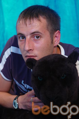  -,   Valentin, 39 ,   