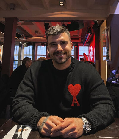  -,   Doni Moretti, 40 ,     , c 