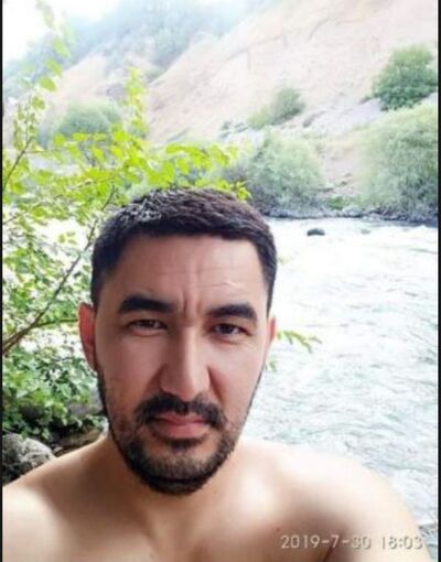  ,   Ali, 42 ,   ,   