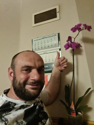  ,   Badri, 37 ,   ,   