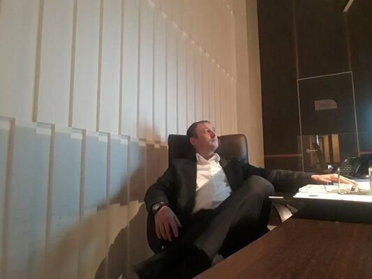  ,   Albert, 39 ,   ,   , c , 