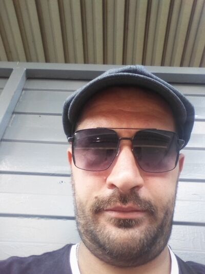  --,   Denis, 37 ,   ,   