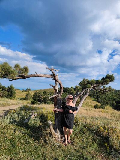  ,   Yulia, 44 ,   ,   