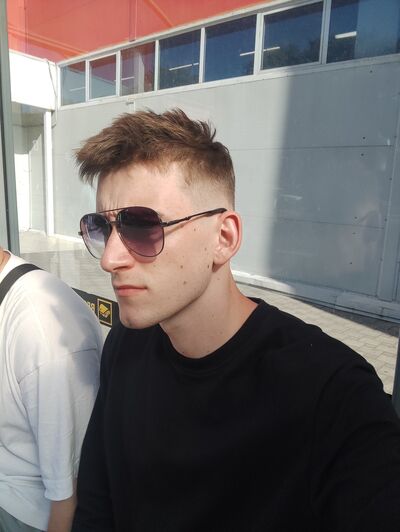  ,   Vadim Sad, 25 ,  
