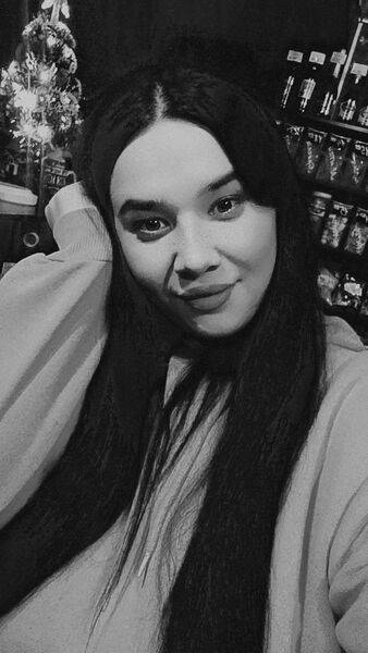  ,   Lyubov, 22 ,   ,   , c , 