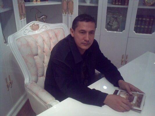  ,   Ali, 54 ,   