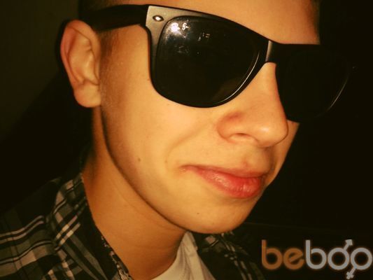  ,   Maksim, 30 ,   
