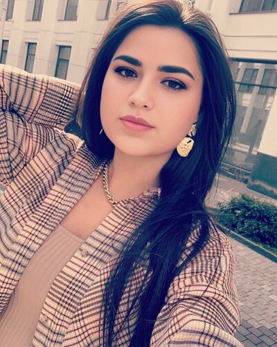  ,   Kristina, 22 ,   c , 