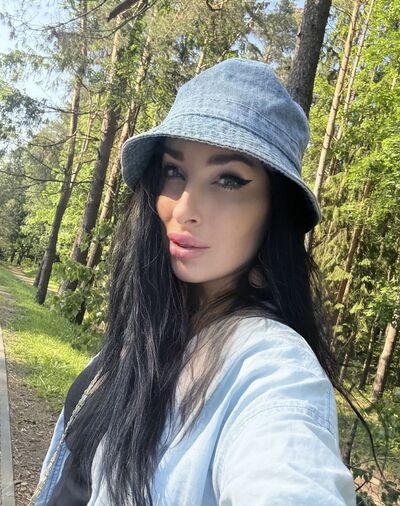 ,   Victoria, 32 ,     , c 