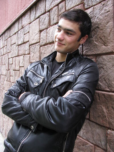  ,   Mansur, 34 ,   
