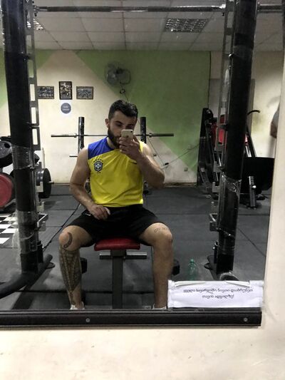  ,   Ash, 28 ,   ,   