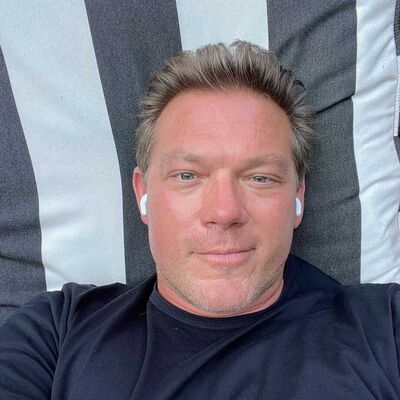  Frankfurt am Main,   Tom, 55 ,     , c 